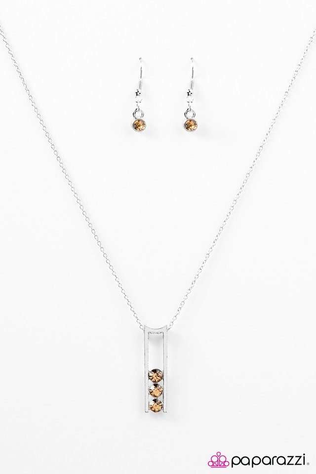 Paparazzi ♥ Seize The Sparkle - Brown ♥ Necklace