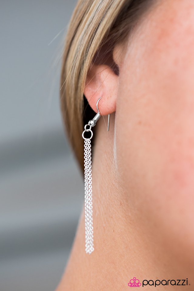 Paparazzi ♥ A Turning Point - Silver ♥ Necklace