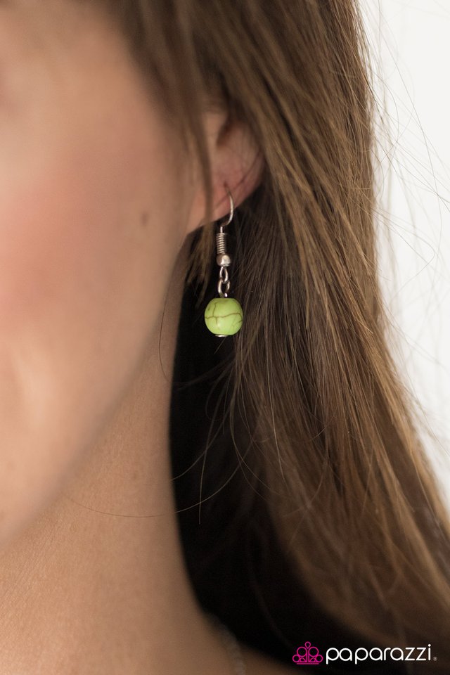 Paparazzi ♥ Natures Song - Green ♥ Necklace