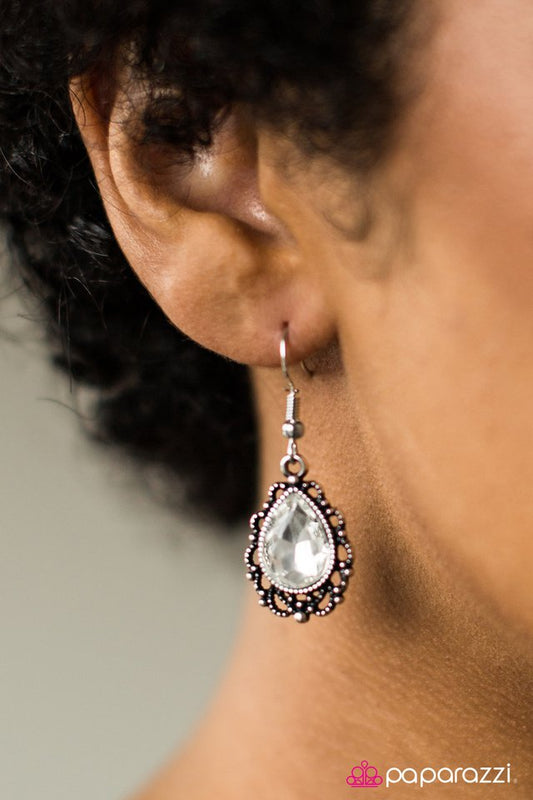 dancing-with-royals-white-p5re-wtxx-206xx