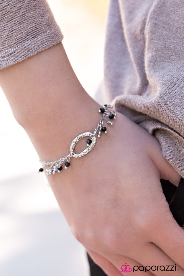 beach-wedding-black-p9wh-bkxx-098fr