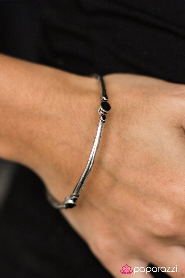 girl-of-my-gleams-black-p9re-bkxx-093xx