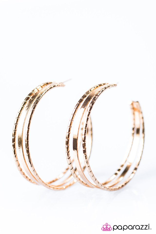 Paparazzi ♥ Its 5 OClock Somewhere - Gold ♥ Earrings