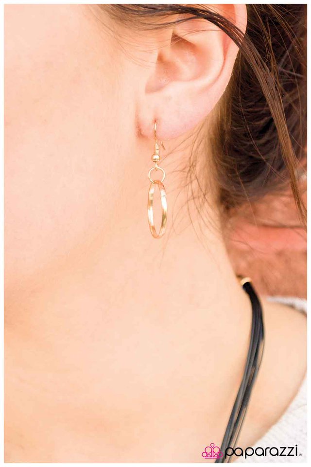 Paparazzi ♥ More Than Meets the Eye - Gold ♥ Necklace