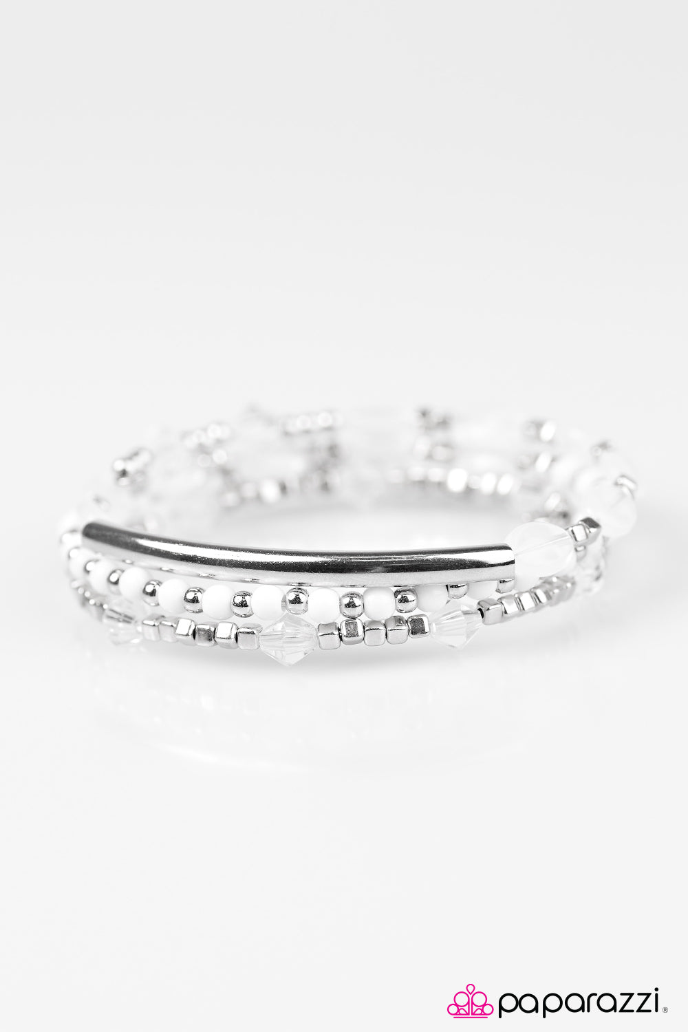 Paparazzi ♥ Tiki Twist - White ♥  Bracelet