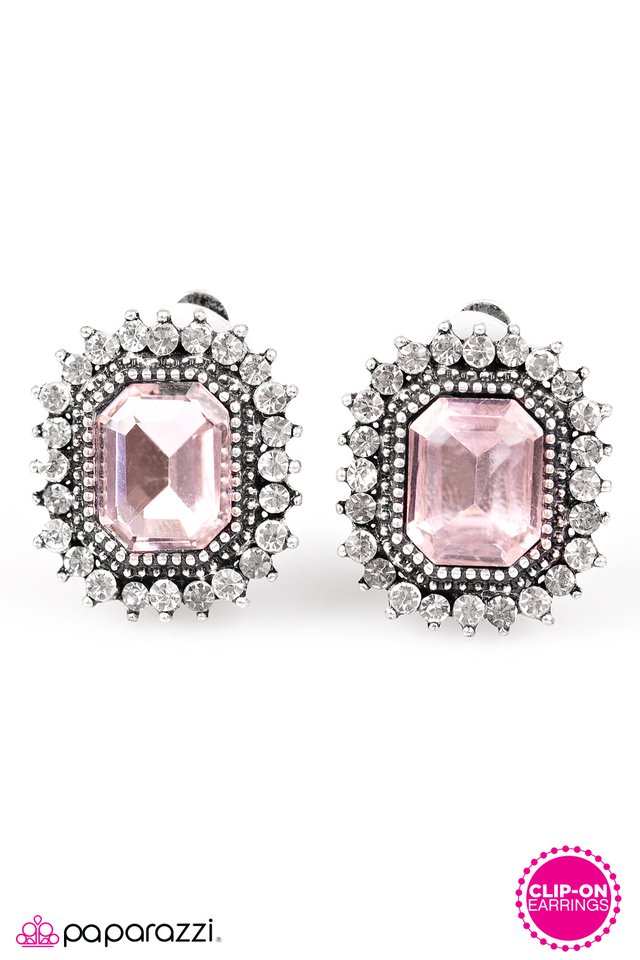 Paparazzi ♥ Star-Studded Sparkle - Pink Clip-On ♥ Clip-On