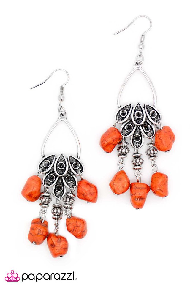 Paparazzi ♥ No Stone Unturned - Orange ♥ Earrings