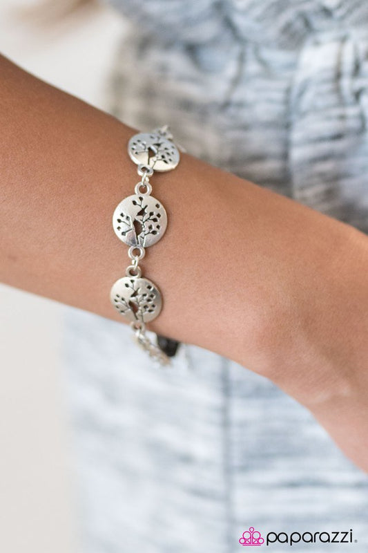 nest-in-peace-silver-p9wh-svxx-110xx