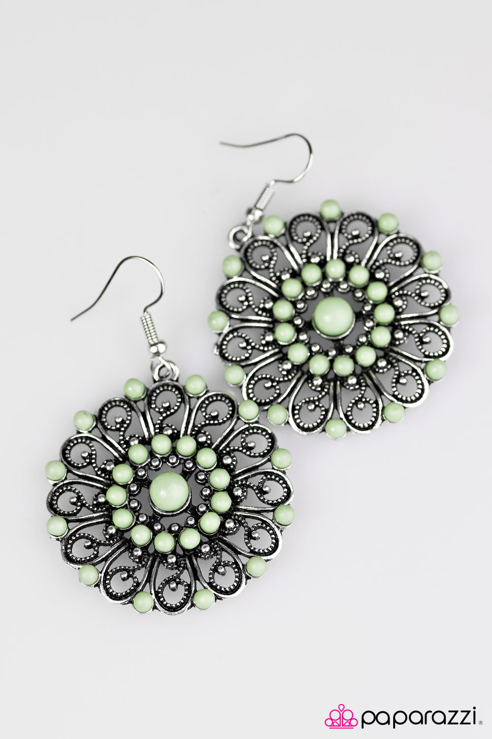 Paparazzi ♥ Here We CONGO Again - Green ♥  Earrings