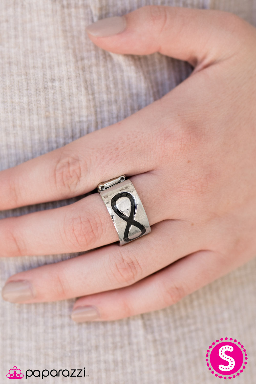 timeless-sophistication-black-p4wh-bkxx-057xx
