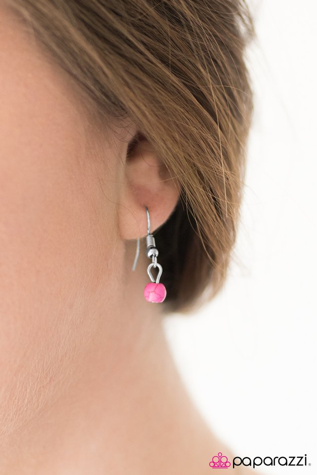 Paparazzi ♥ A Free SPEAR-it - Pink ♥ Necklace