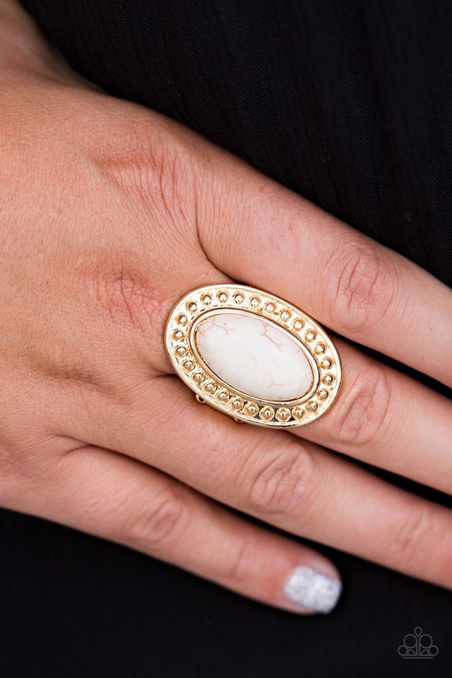 Paparazzi ♥ Break Ground - Gold ♥ Ring