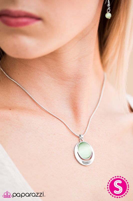 lunar-eclipse-green-p2re-grxx-081xx