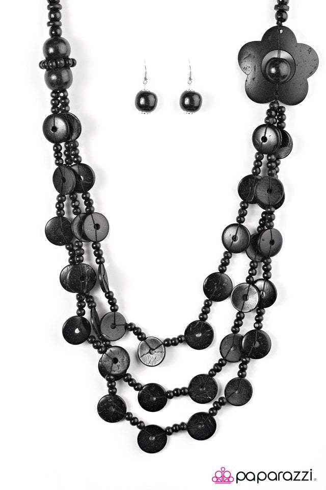 Paparazzi ♥ Honolulu Hula - Black ♥ Necklace