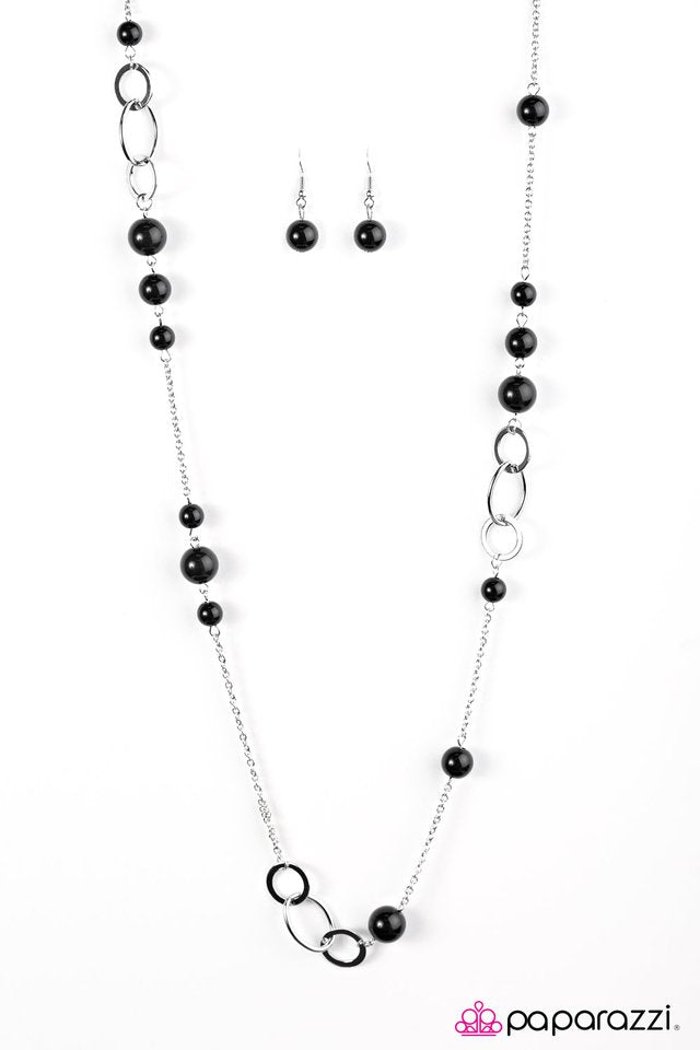 Paparazzi ♥ Once Upon A Dream - Black ♥ Necklace
