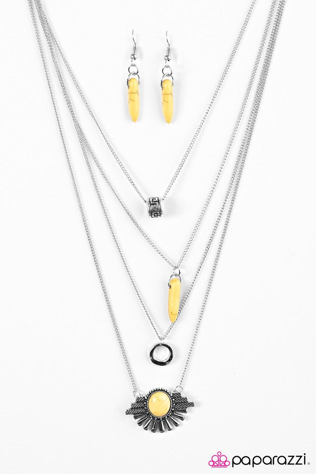 Paparazzi ♥ Its A Wonderful WILDLIFE - Yellow ♥ Necklace