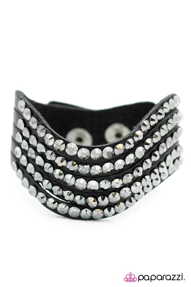 Paparazzi ♥ Born to Sparkle - Black ♥ Bracelet