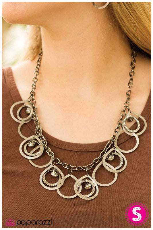 all-that-glitters-p2in-bkxx-003ig