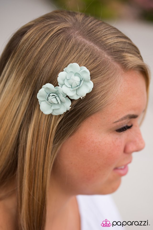 budding-romance-blue-p7ss-blxx-033xx