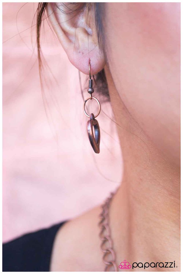 Paparazzi ♥ Piece of My Heart - Copper ♥ Necklace