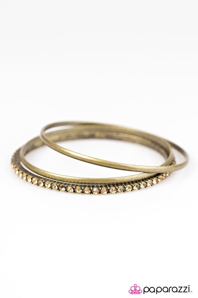 Paparazzi ♥ METRO-politan - Brass ♥ Bracelet