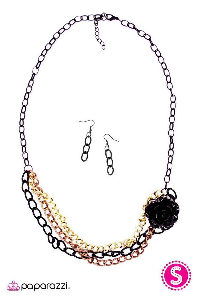 Paparazzi ♥ Rough Around the Edges - Black ♥ Necklace