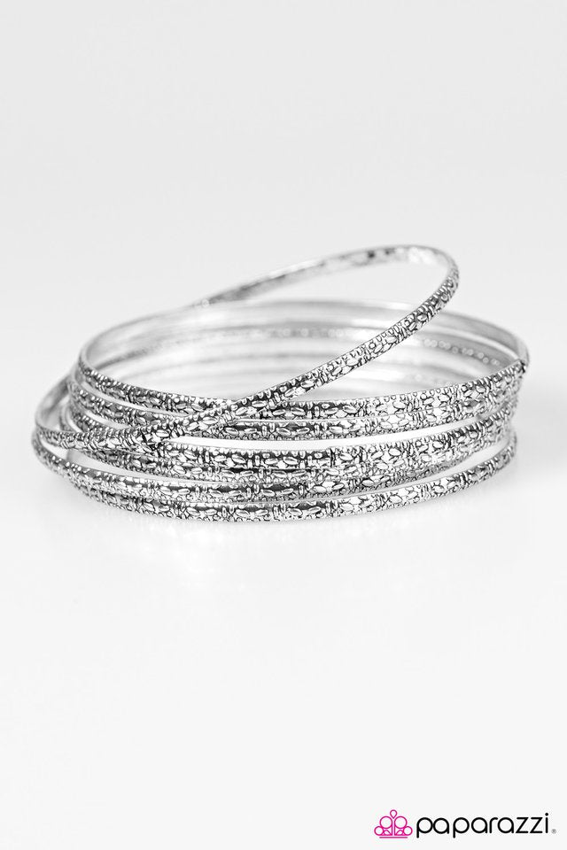 Paparazzi ♥ Stack Machine - Silver ♥ Bracelet