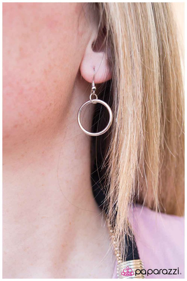 Paparazzi ♥ Heavy Hitter - Black ♥ Necklace