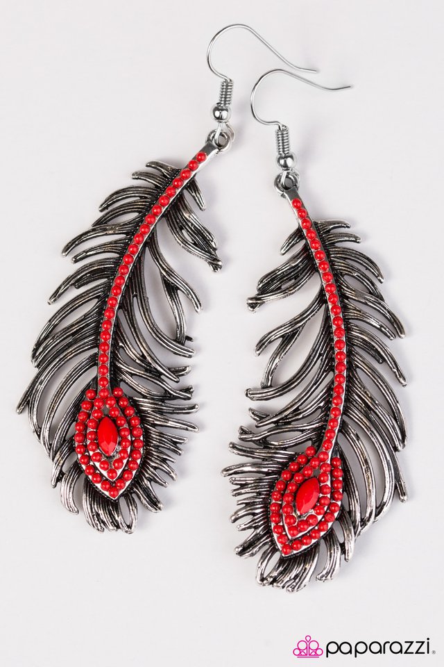 Paparazzi ♥ Fallen Feather - Red ♥ Earrings