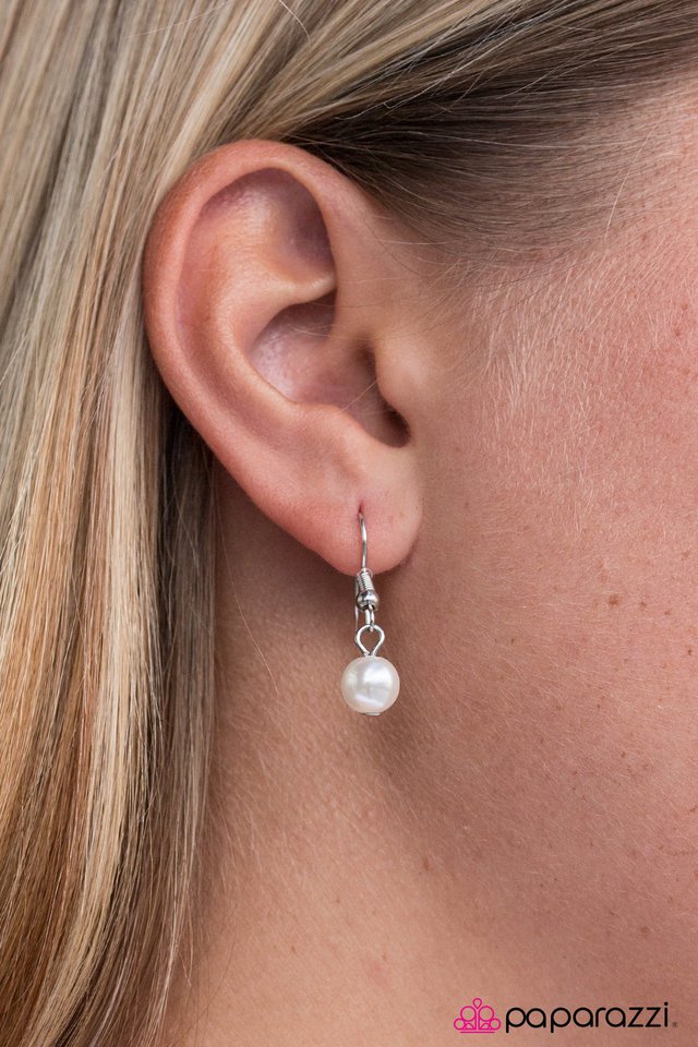 Paparazzi ♥ Love Is The Key To Happiness - White ♥ Necklace