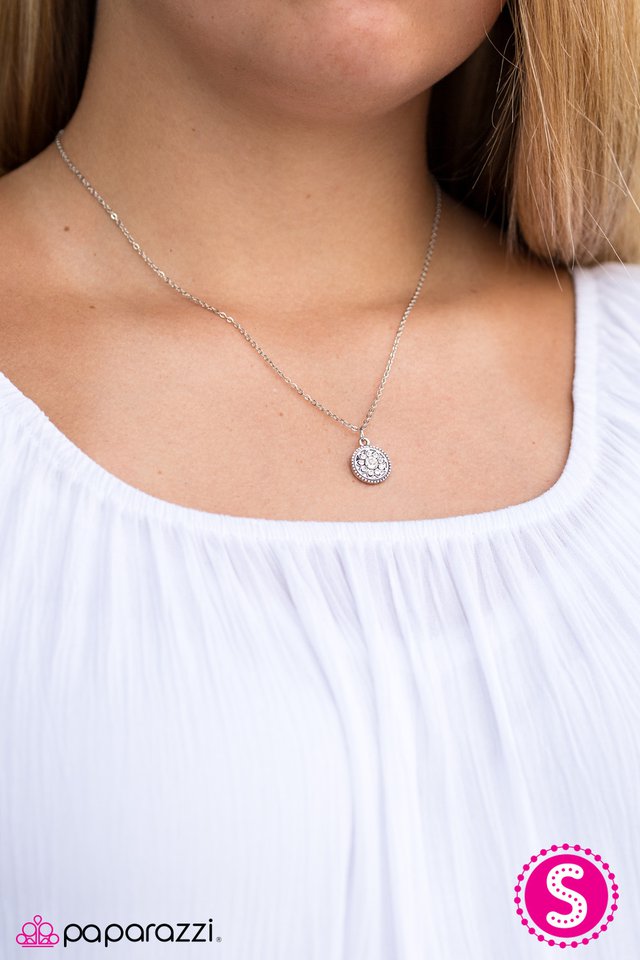 a-gleam-act-white-p2da-wtxx-096xx