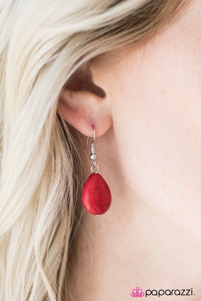 Paparazzi ♥ Desert Discovery - Red ♥ Necklace