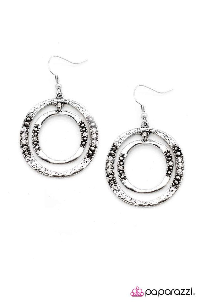Paparazzi ♥ Round and Round ♥ Earrings