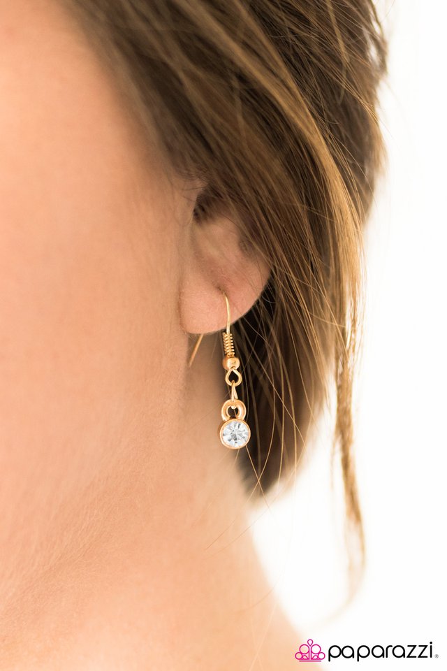 Paparazzi ♥ Beyond The Stars - Gold ♥ Necklace