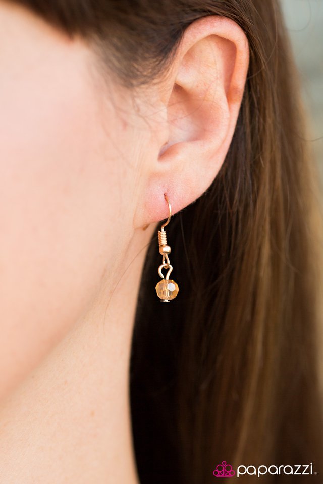 Paparazzi ♥ Shine Like Stars - Gold ♥ Necklace