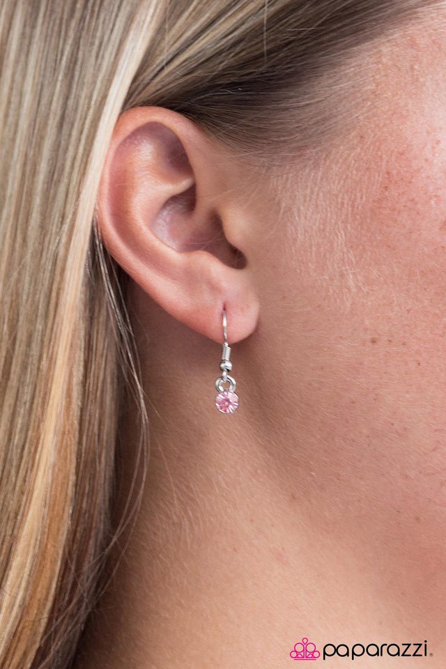 Paparazzi ♥ Looks Like Radiance - Pink ♥ Necklace