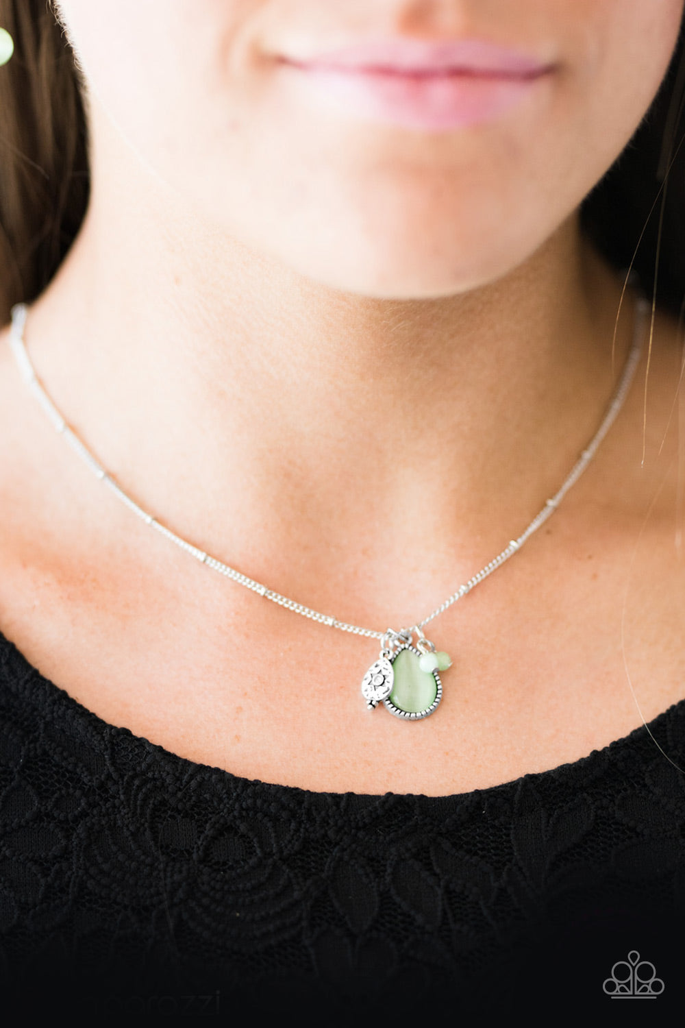 Paparazzi ♥ Stellar Splendor - Green ♥  Necklace