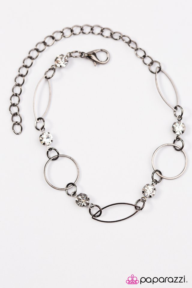 Paparazzi ♥ More Glitter - Black ♥ Bracelet