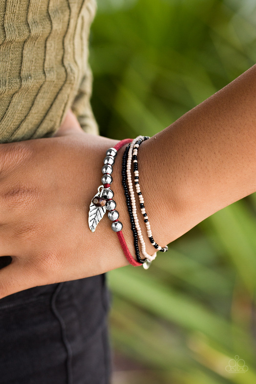 Paparazzi ♥ Sahara Summer - Red ♥  Bracelet