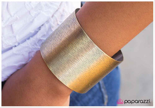 brush-it-off-p9in-brxx-001gn