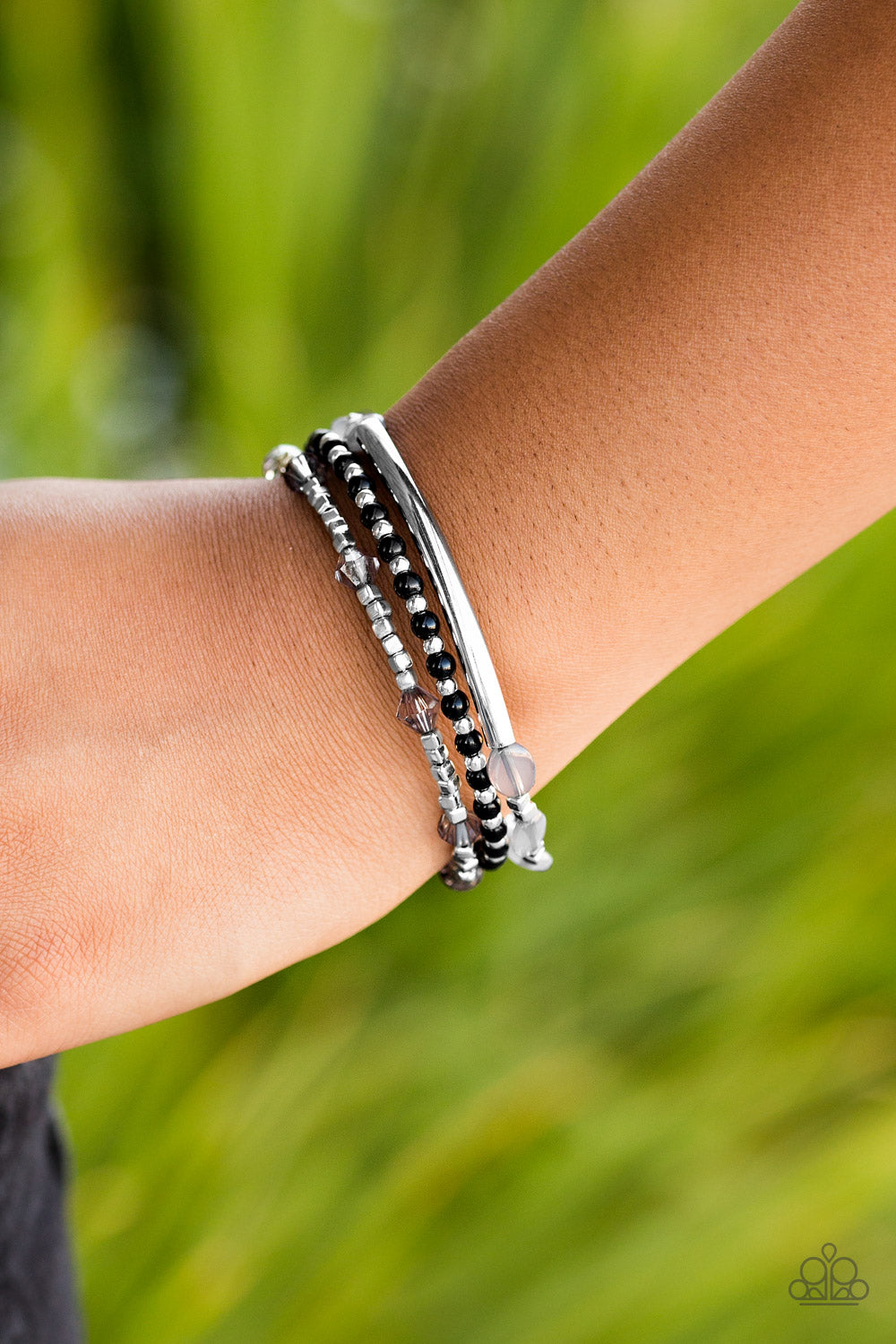 Paparazzi ♥ Tiki Twist - Black ♥  Bracelet