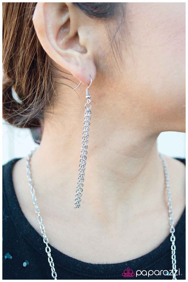 Paparazzi ♥ Natural Instincts - White ♥ Necklace