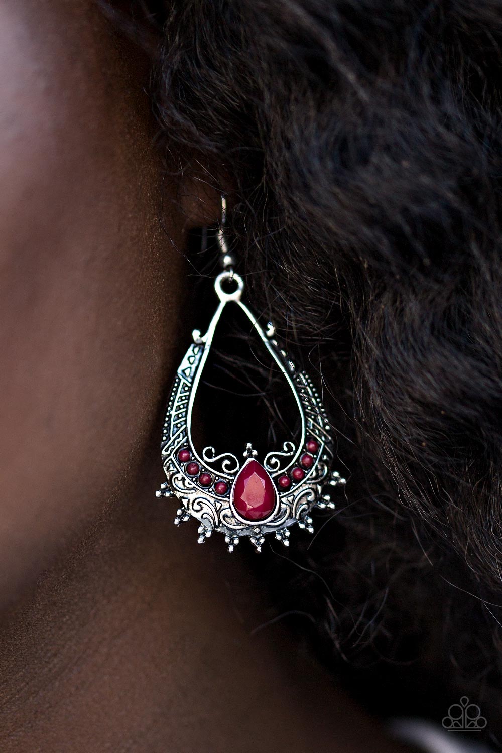 Paparazzi ♥ Living The WILDLIFE - Red ♥  Earrings