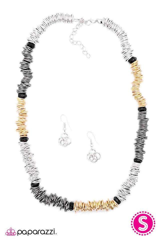 Paparazzi ♥ Blurred Lines - Silver ♥ Necklace