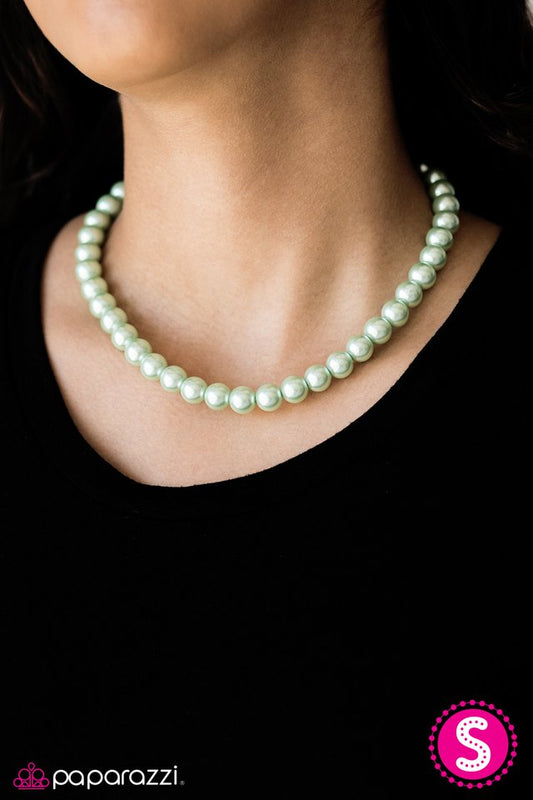not-your-mamas-pearls-green-p2re-grxx-084xx