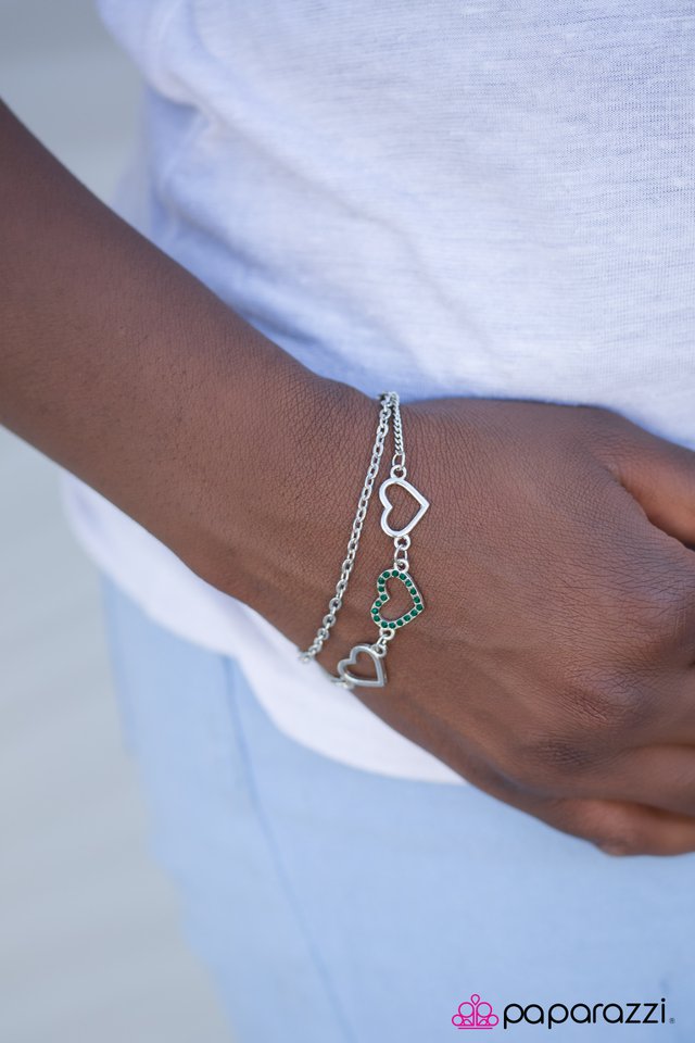 love-is-everywhere-green-p9wh-grxx-098xx