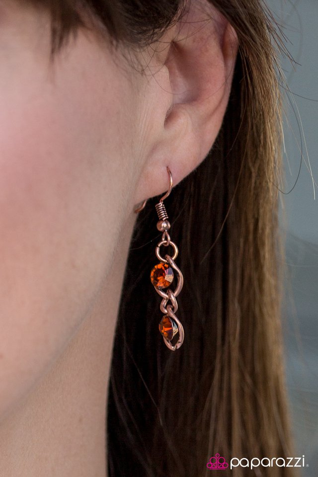 Paparazzi ♥ Shes A GLAM-eater - Copper ♥ Necklace