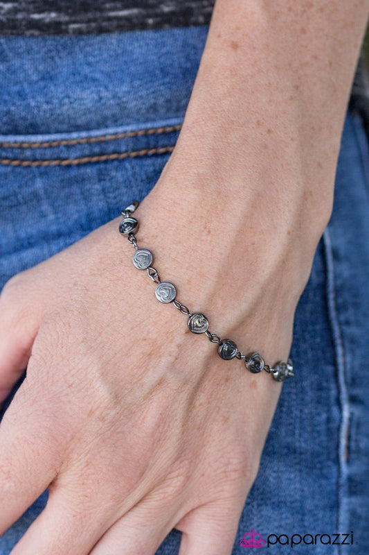 tiny-heartbeats-black-p9da-bkxx-063xx