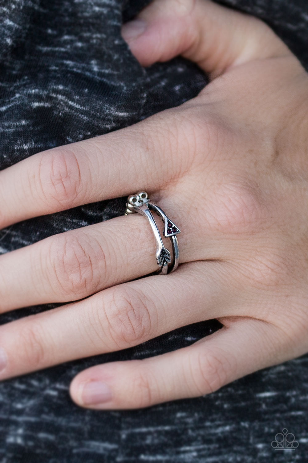 Paparazzi ♥ My Aim Is True - Purple ♥  Ring