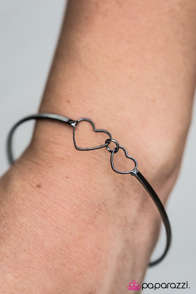 beating-as-one-black-p9da-bkxx-065xx